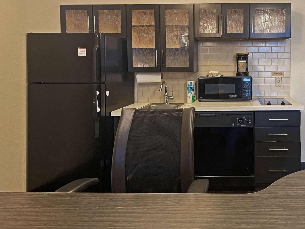 Mainstay Suites- Kansas City Όβερλαντ Παρκ Εξωτερικό φωτογραφία